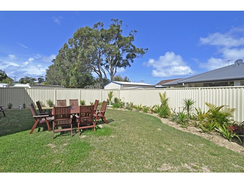 27 Shelly Beach Road, Shelly Beach NSW 2261