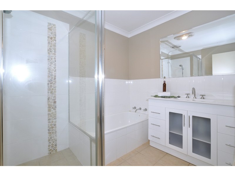 4b Jessie Riley Avenue, Erina NSW 2250