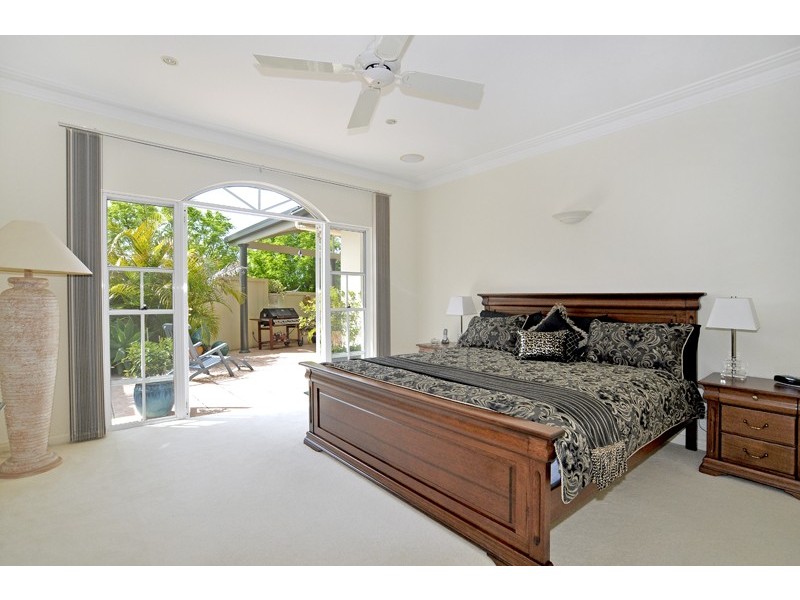 8 Windemere Dr, Terrigal NSW 2260