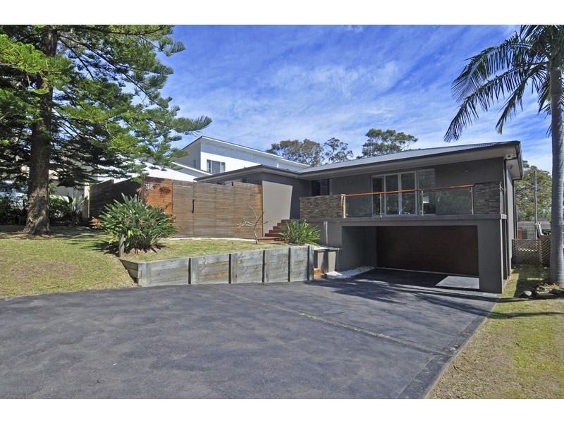 56 Rickard Street, Bateau Bay NSW 2261