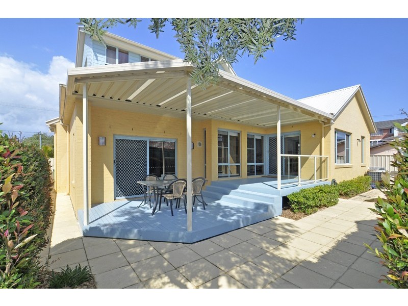 111 Eloora Rd, Long Jetty NSW 2261