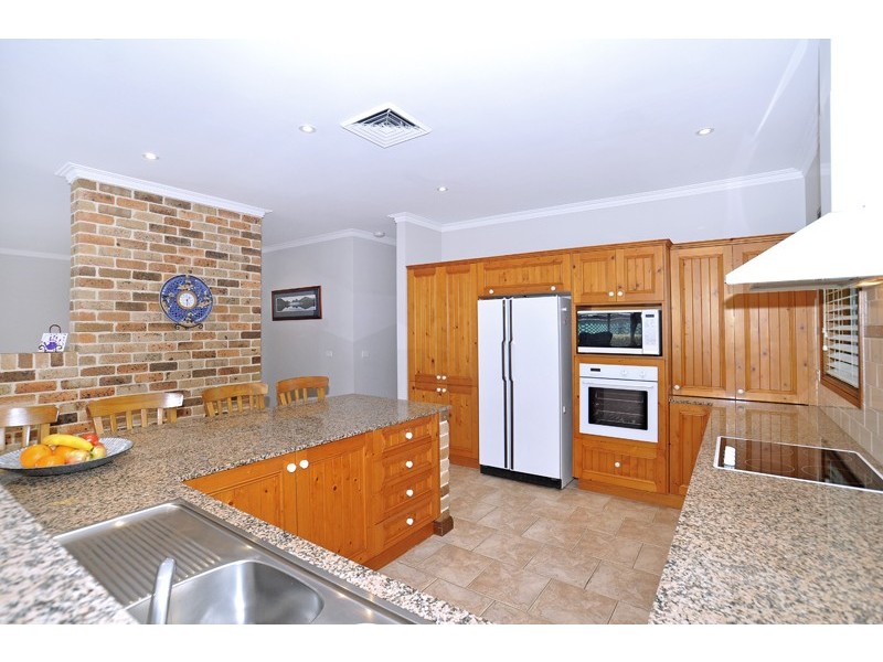 111 Eloora Rd, Long Jetty NSW 2261