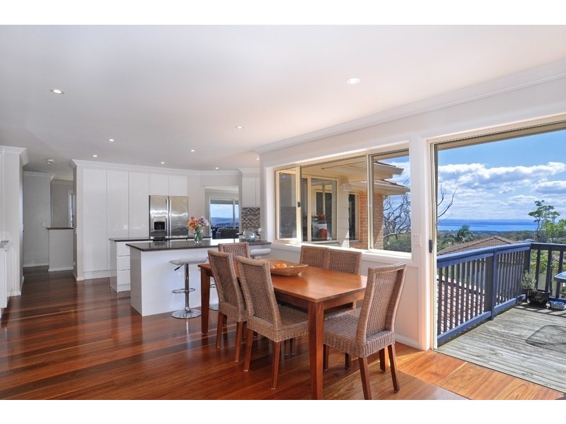 16 Stephenson Road, Bateau Bay NSW 2261