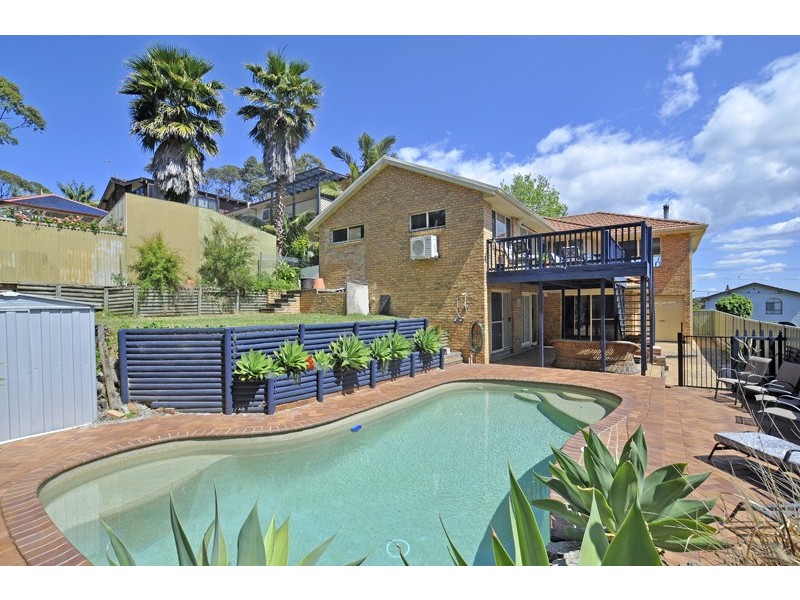 16 Stephenson Road, Bateau Bay NSW 2261