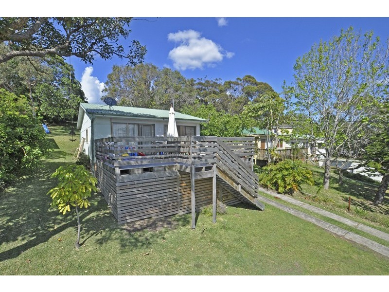 7 Lowana Road, Forresters Beach NSW 2260