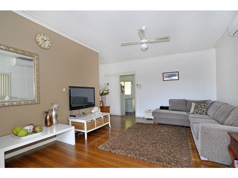 7 Lowana Road, Forresters Beach NSW 2260