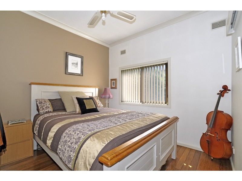 7 Lowana Road, Forresters Beach NSW 2260