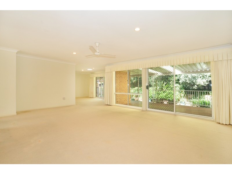 6 Honeysuckle Close, Glenning Valley NSW 2261