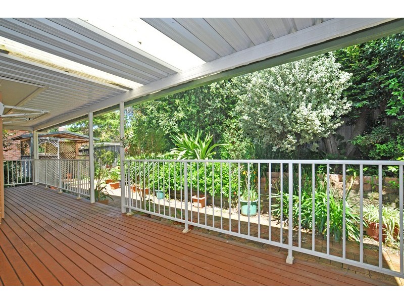 6 Honeysuckle Close, Glenning Valley NSW 2261