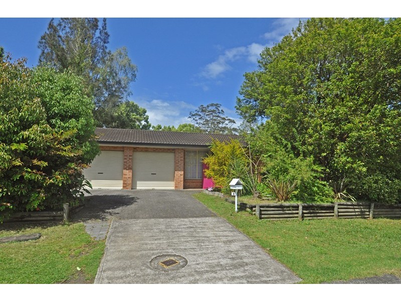 9 McGrath Close, Lisarow NSW 2250