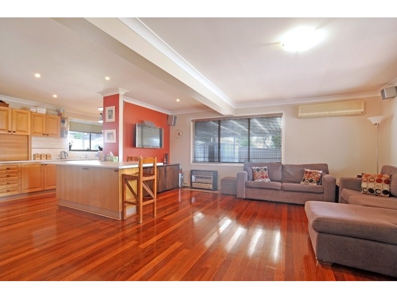 9 Banks, Bateau Bay NSW 2261