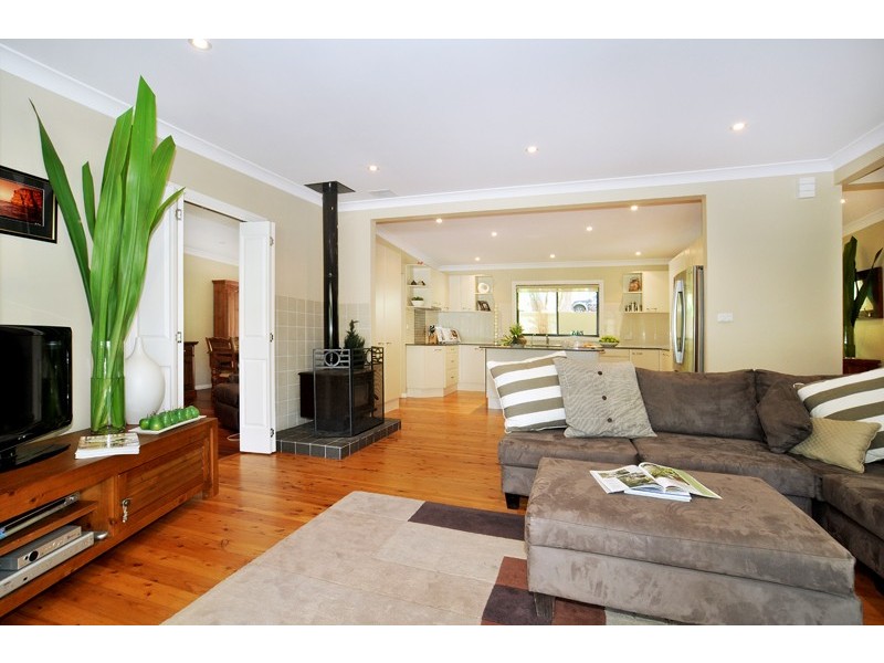 225 Oak Road, Matcham NSW 2250