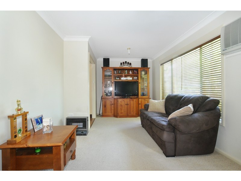 145 Kerry Crescent, Berkeley Vale NSW 2261