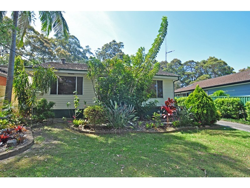145 Kerry Crescent, Berkeley Vale NSW 2261