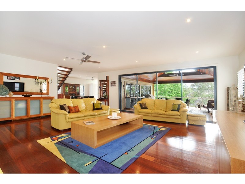 12 Hilltop Road, Wamberal NSW 2260