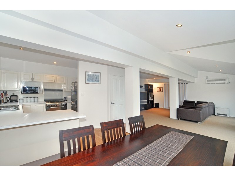 4 Driftwood Avenue, Narara NSW 2250