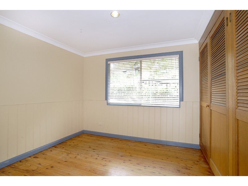 122 Lake Shore Drive, North Avoca NSW 2260