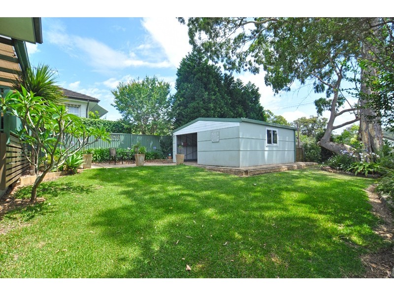 4 Dolly Avenue, Springfield NSW 2250