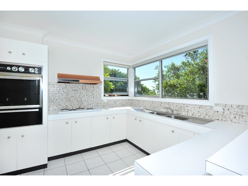 34 McGee Avenue, Wamberal NSW 2260