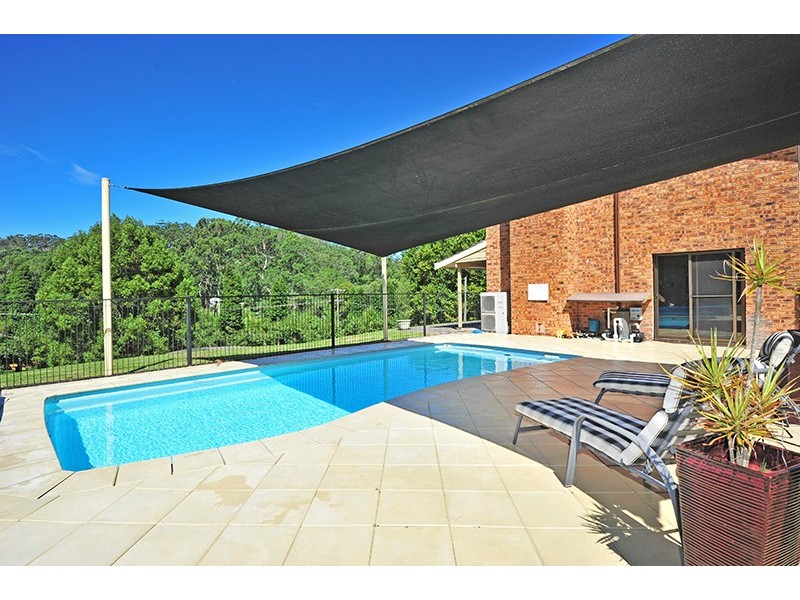 32 Sarah Road, Matcham NSW 2250