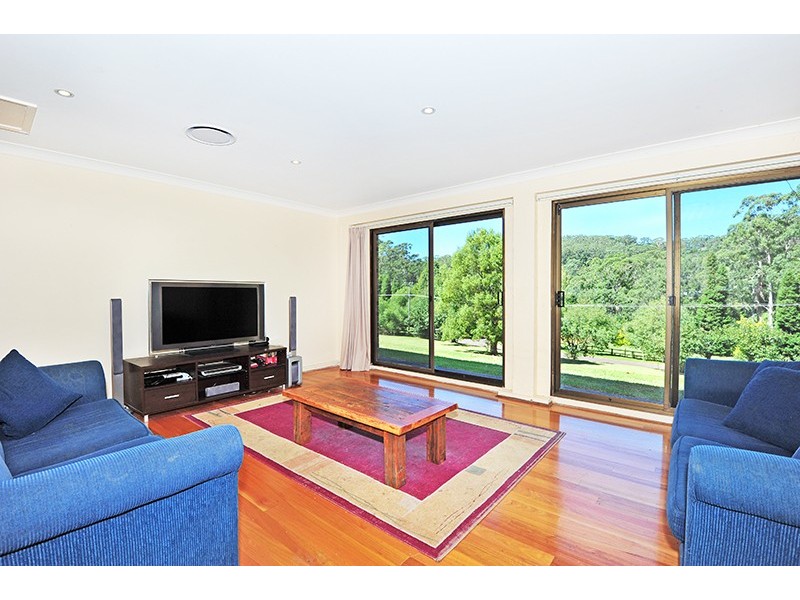 32 Sarah Road, Matcham NSW 2250