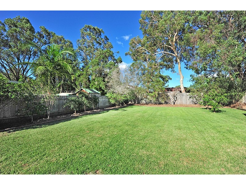 5 Clare Crescent, Berkeley Vale NSW 2261