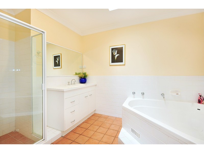 8 Honeysuckle Close, Glenning Valley NSW 2261