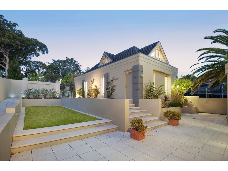 28 Albany Street, Point Frederick NSW 2250