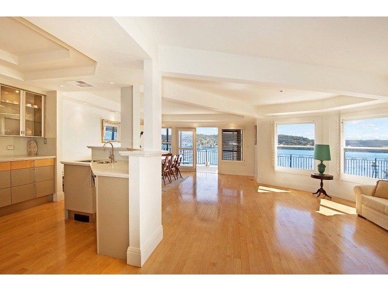 28 Albany Street, Point Frederick NSW 2250
