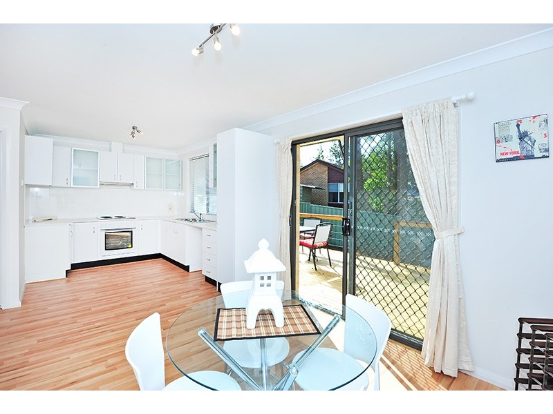 4 Arunta Road, Tuggerah NSW 2259