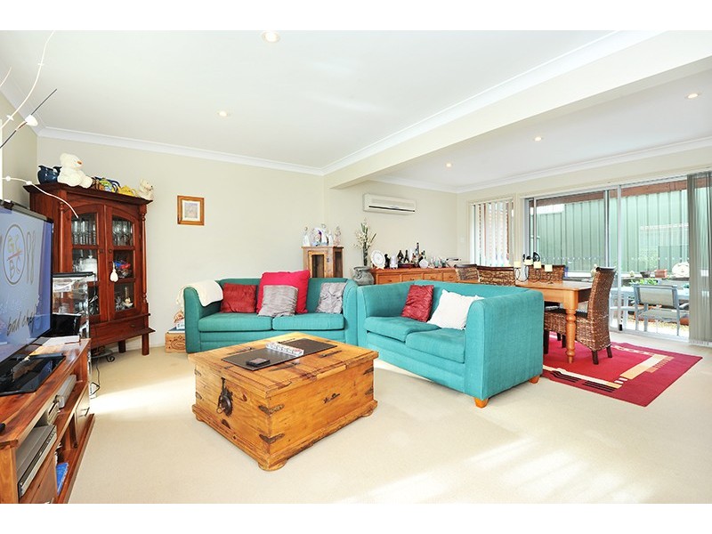 2/18 Victoria Street, East Gosford NSW 2250