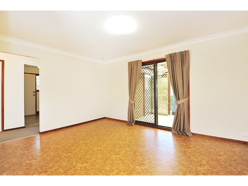 4 Jessica Street, Bateau Bay NSW 2261