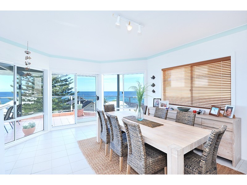 11 South Scenic Road, Forresters Beach NSW 2260