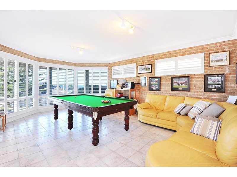 11 South Scenic Road, Forresters Beach NSW 2260