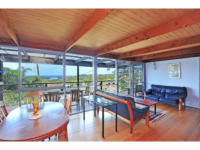 37 Coreen Drive, Wamberal NSW 2260