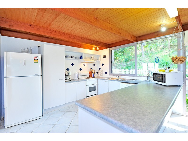 37 Coreen Drive, Wamberal NSW 2260
