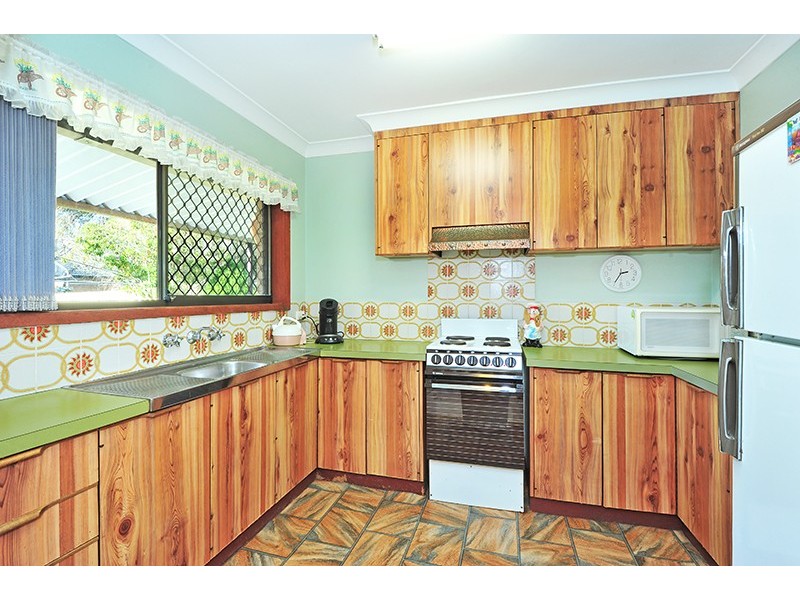 37 Ferndale Road, Killarney Vale NSW 2261