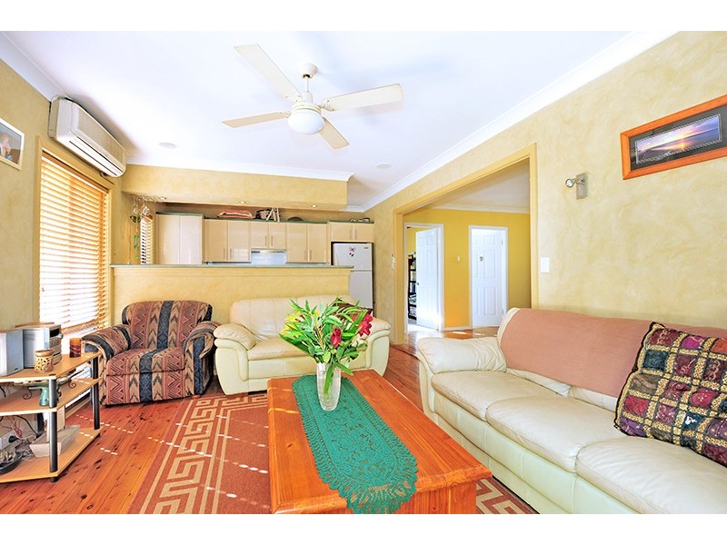 188 Brisbane Water Dr, Point Clare NSW 2250