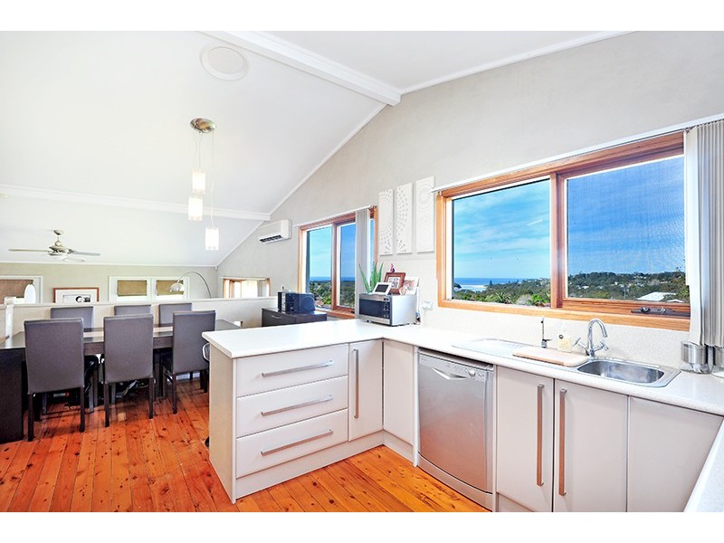 25 Coreen Drive, Wamberal NSW 2260