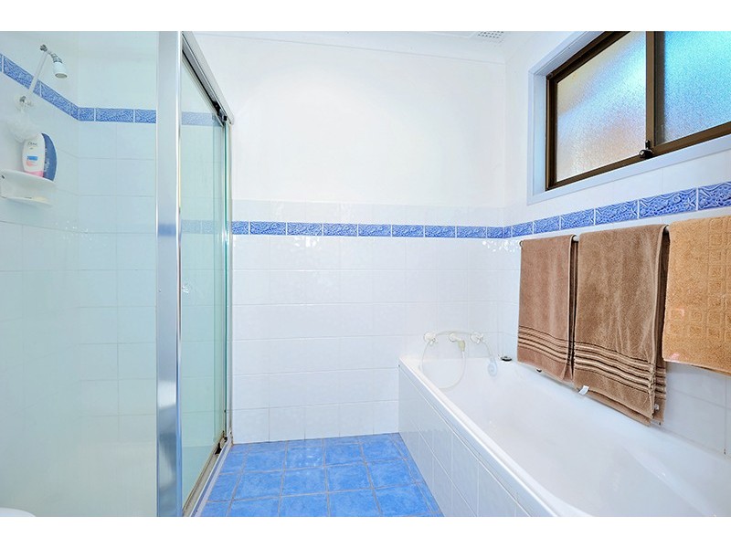 64 Lake Shore Drive, North Avoca NSW 2260