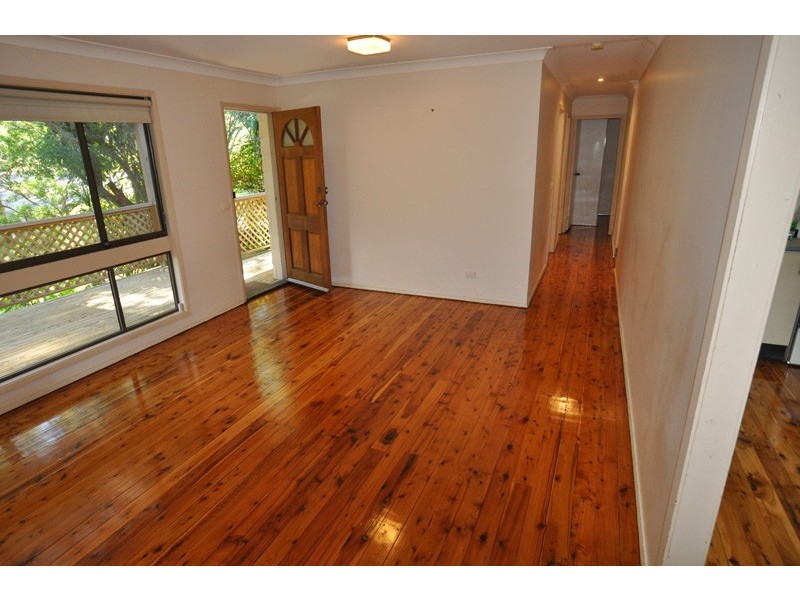 64 Lake Shore Drive, North Avoca NSW 2260