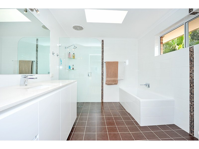 11 Sandringham Close, Terrigal NSW 2260