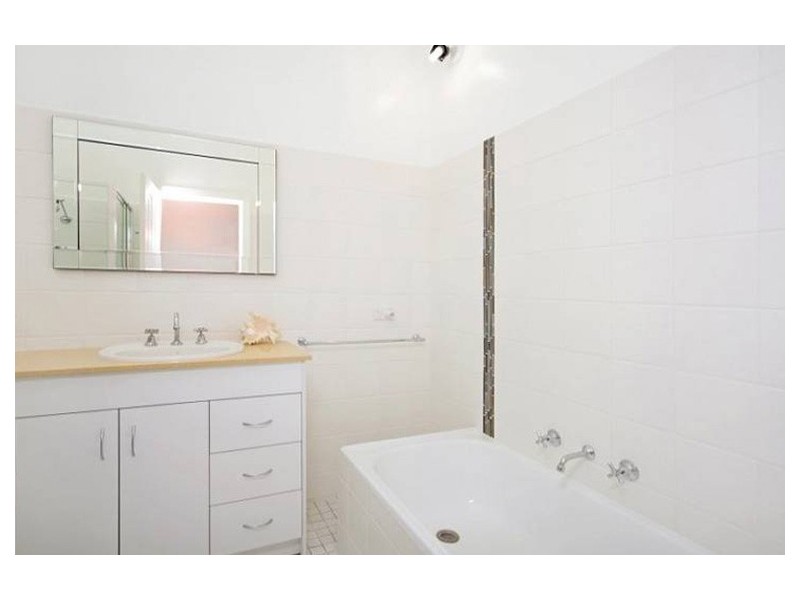84 Bradleys Road, North Avoca NSW 2260