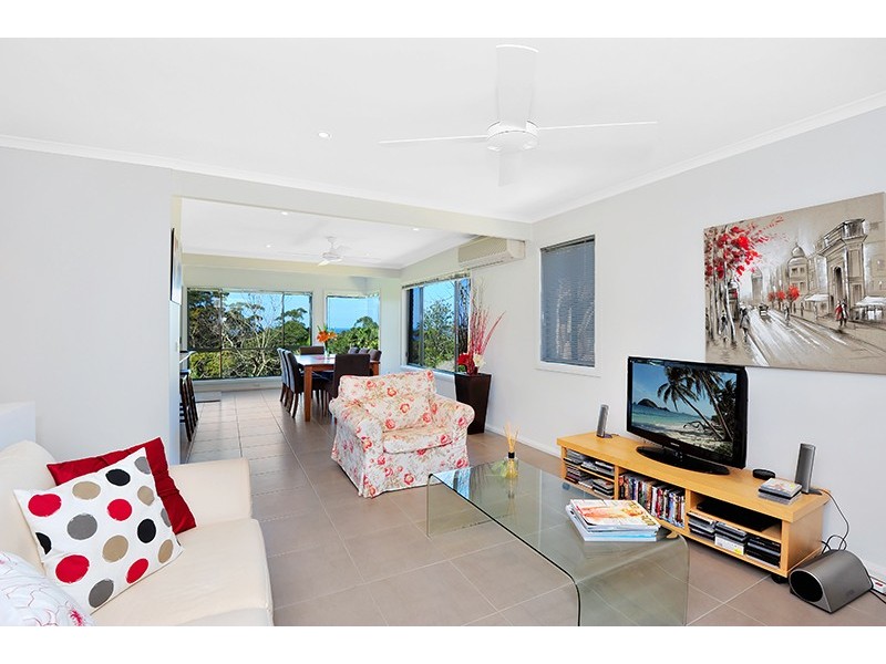 94 Bradleys Rd, North Avoca NSW 2260