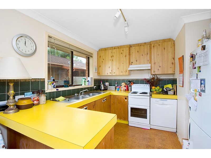 33 Kuburra Road, Erina NSW 2250