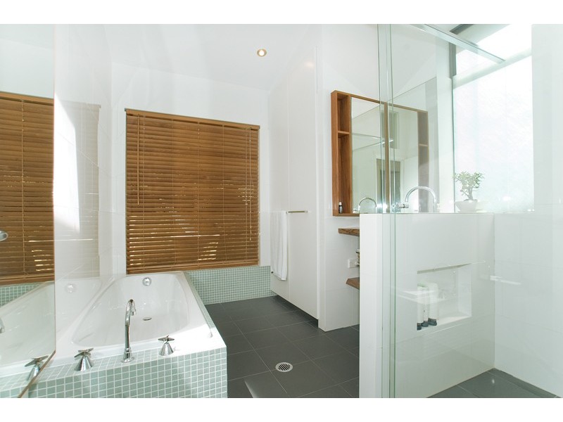 20 Beachcomber Parade, North Avoca NSW 2260