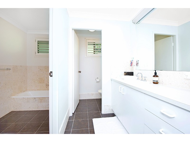 41 Riviera Ave, Terrigal NSW 2260