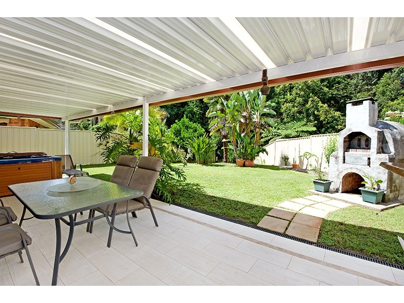 12 Kareel Cl, Erina NSW 2250