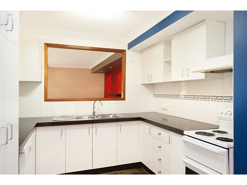 51 Noorong Ave, Forresters Beach NSW 2260