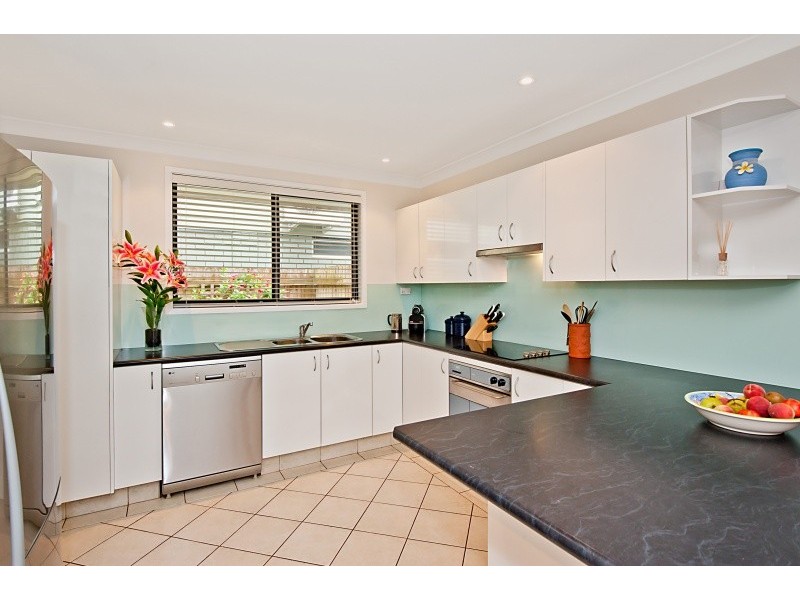 16 Benwerrin Rd, Wamberal NSW 2260